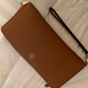 Tory Burch wallet